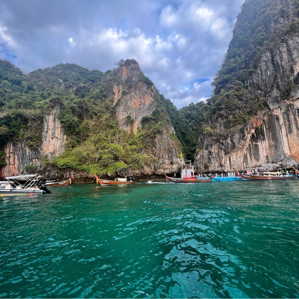 Meet your Posher, Vera